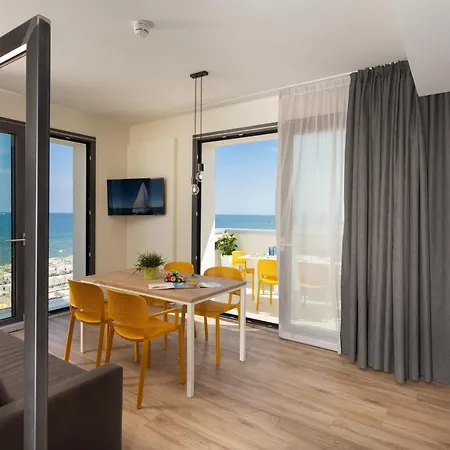 App Sea View Hotel apartamentowy Riccione