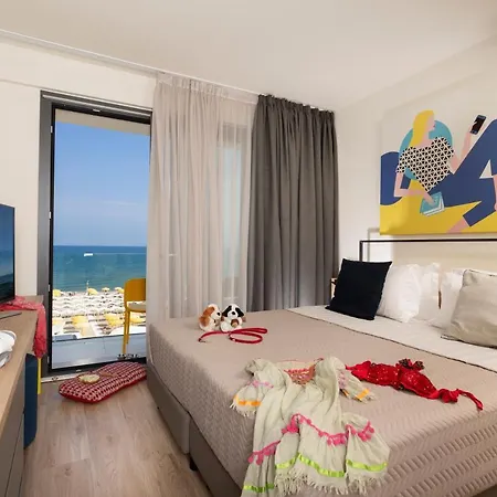 Aparthotel App Sea View 4*